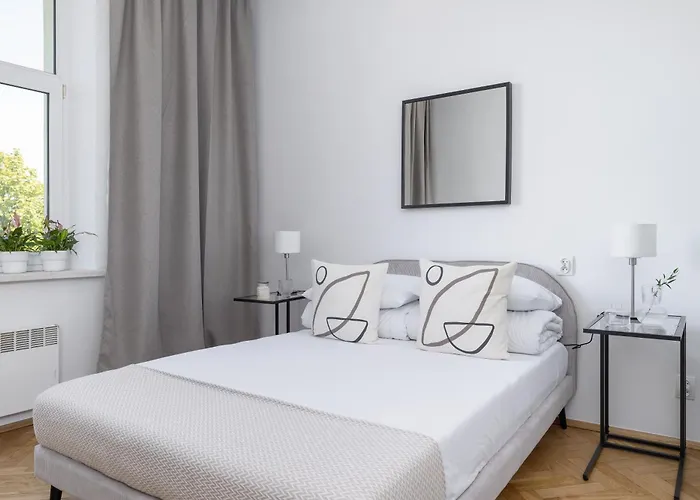1-Bedroom - Długa 65